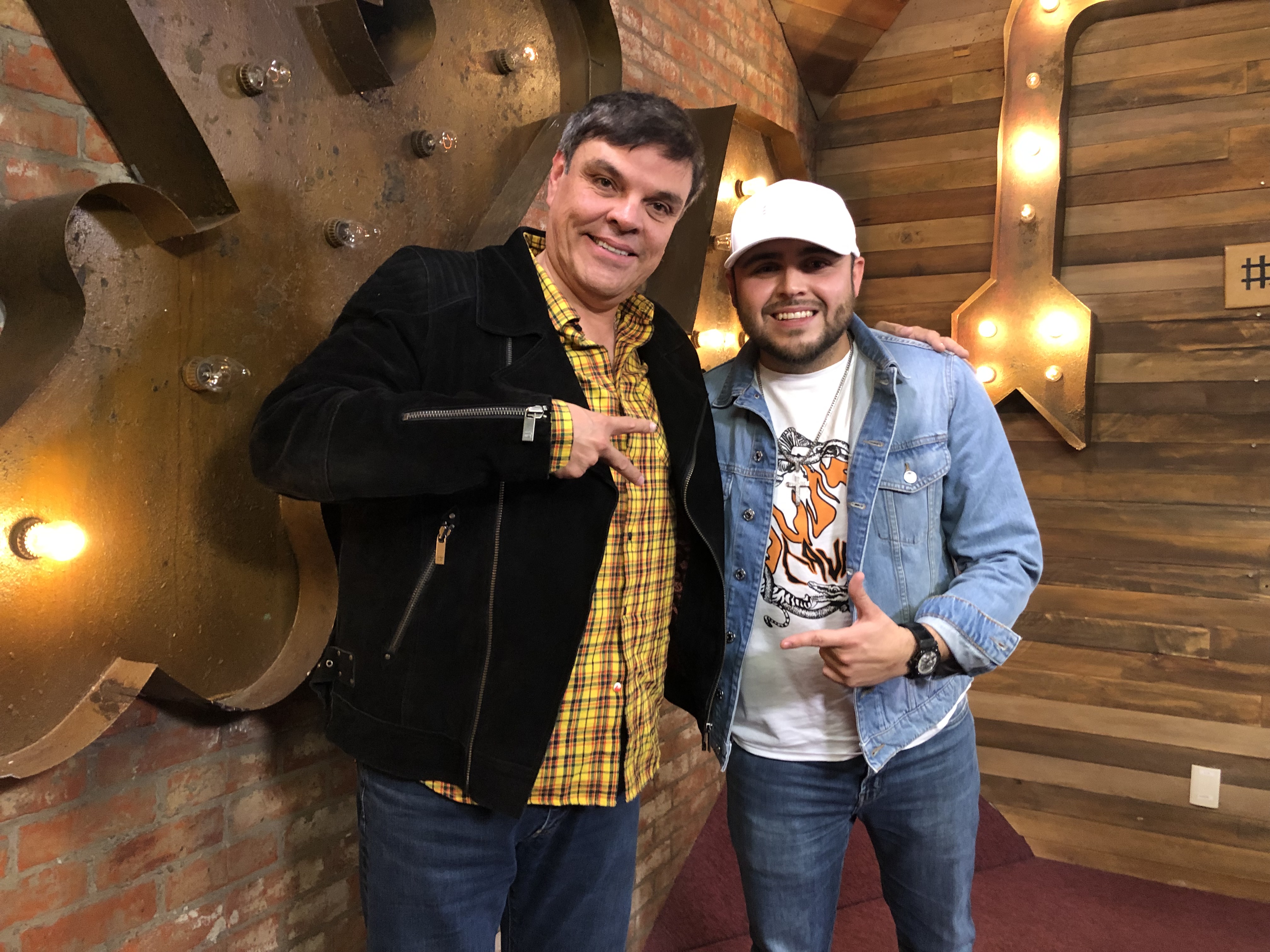 Jessie Cervantes con Gerardo Ortiz