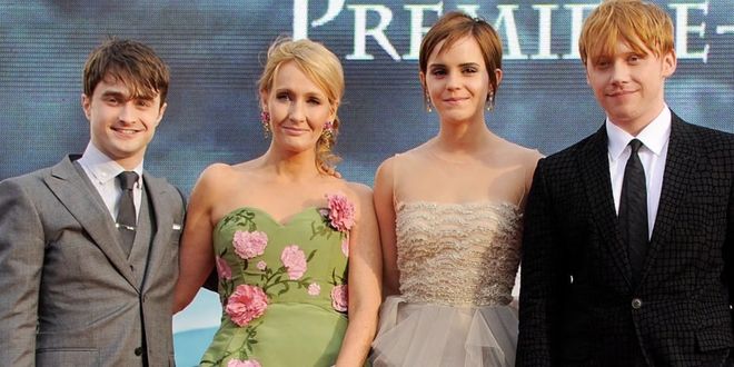 J.K. Rowling y el elenco de Harry Potter