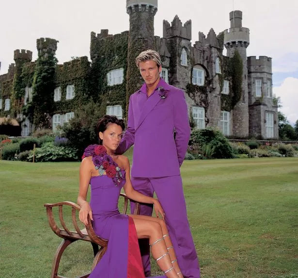 Victoria y David Beckham recrean icónica foto para celebrar 25 años de casados