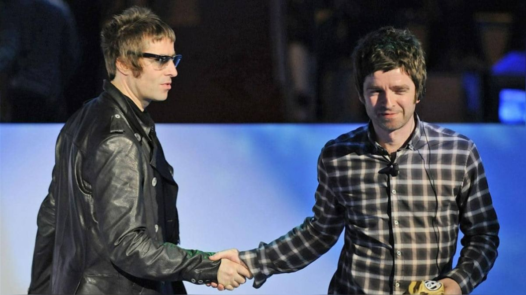 Noel y Liam Gallagher comparten misterioso mensaje. ¿Habrá reunión?