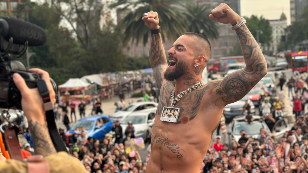 Maluma ofrece mini concierto en la CDMX y anuncia fechas en México