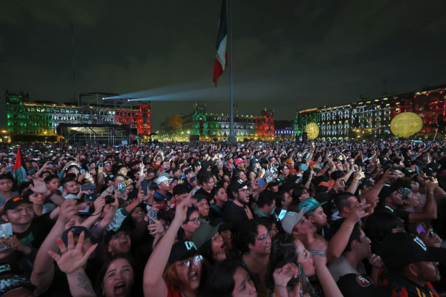 Residente ofrece concierto histórico en el Zócalo de la CDMX