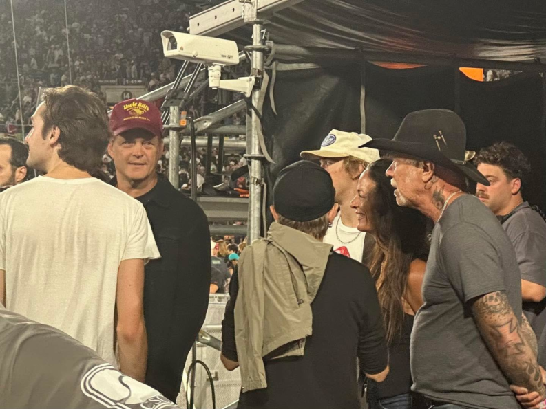 Paul McCartney y Billie Eilish, presentes en shows de Oasis en Los Ángeles