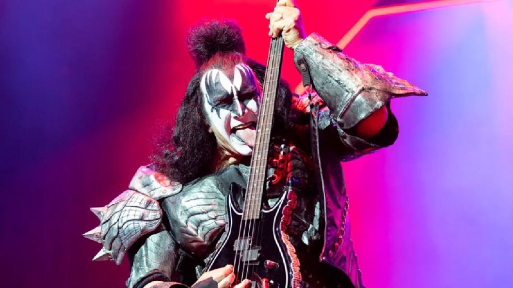 Gene Simmons de Kiss fue hospitalizado tras accidente de auto en Malibú